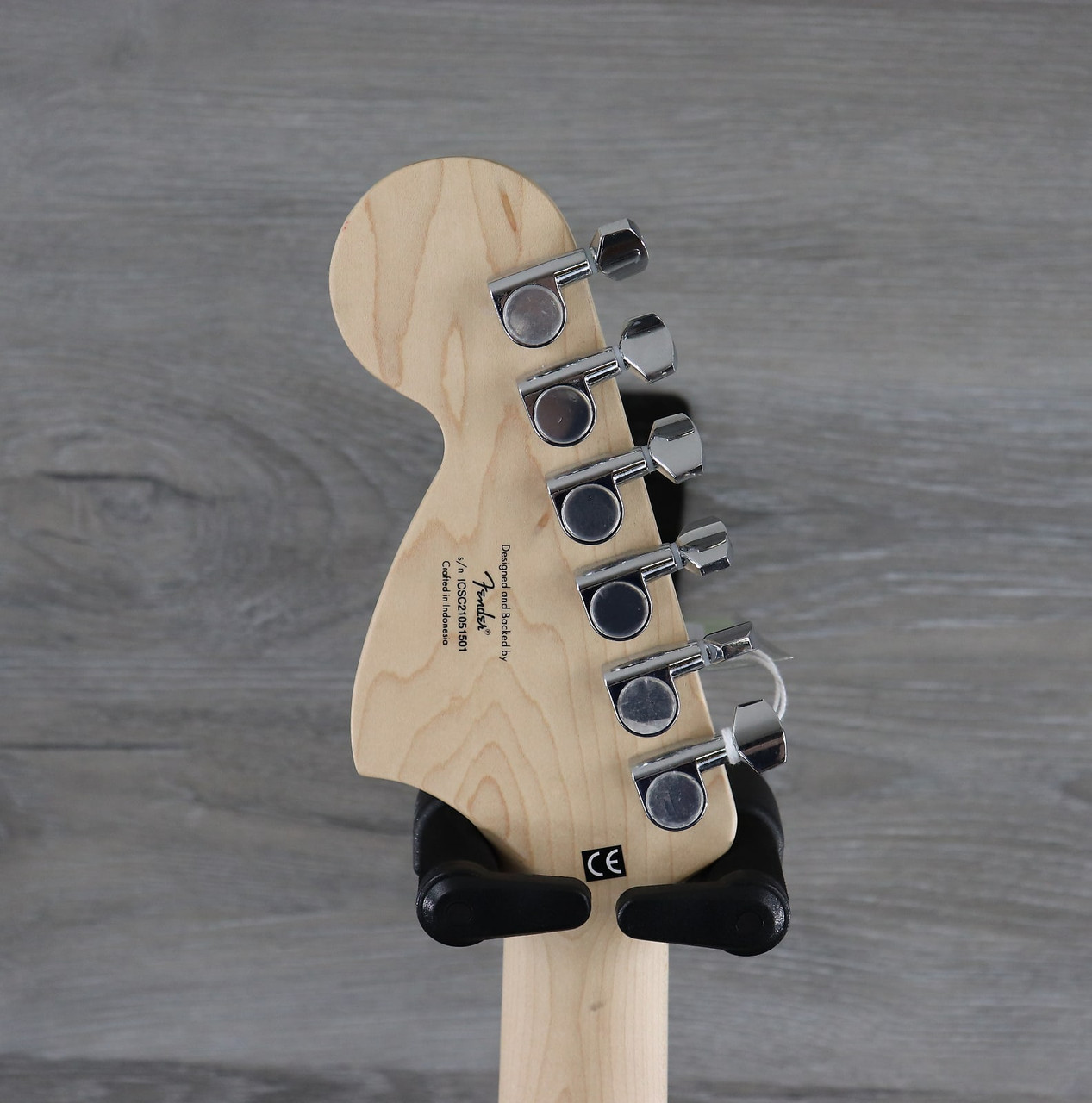 Squier Affinity Stratocaster with Maple Fretboard Lake Placid Blue