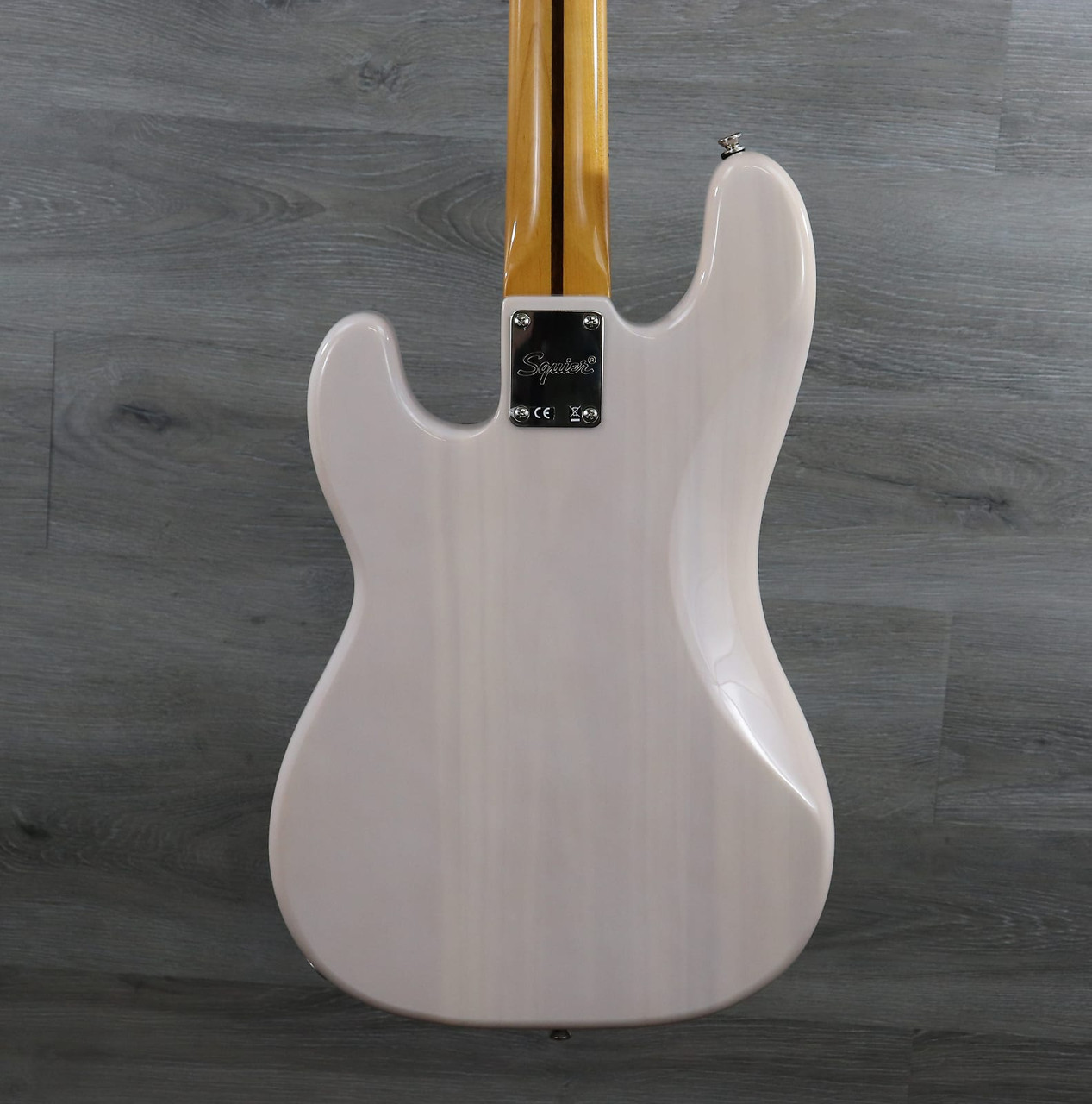 ベース Squier classic vibe precision bass White B1124C6B-5F92-4009-9FD8-