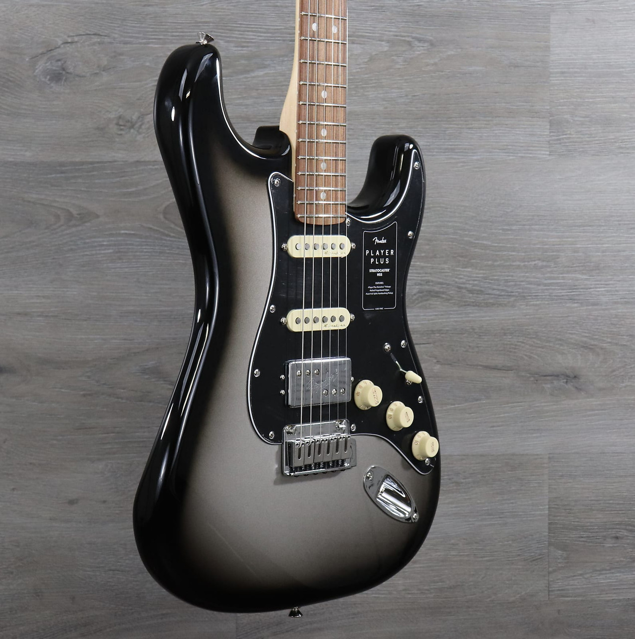 Fender Player Plus Stratocaster HSS Silver Burst