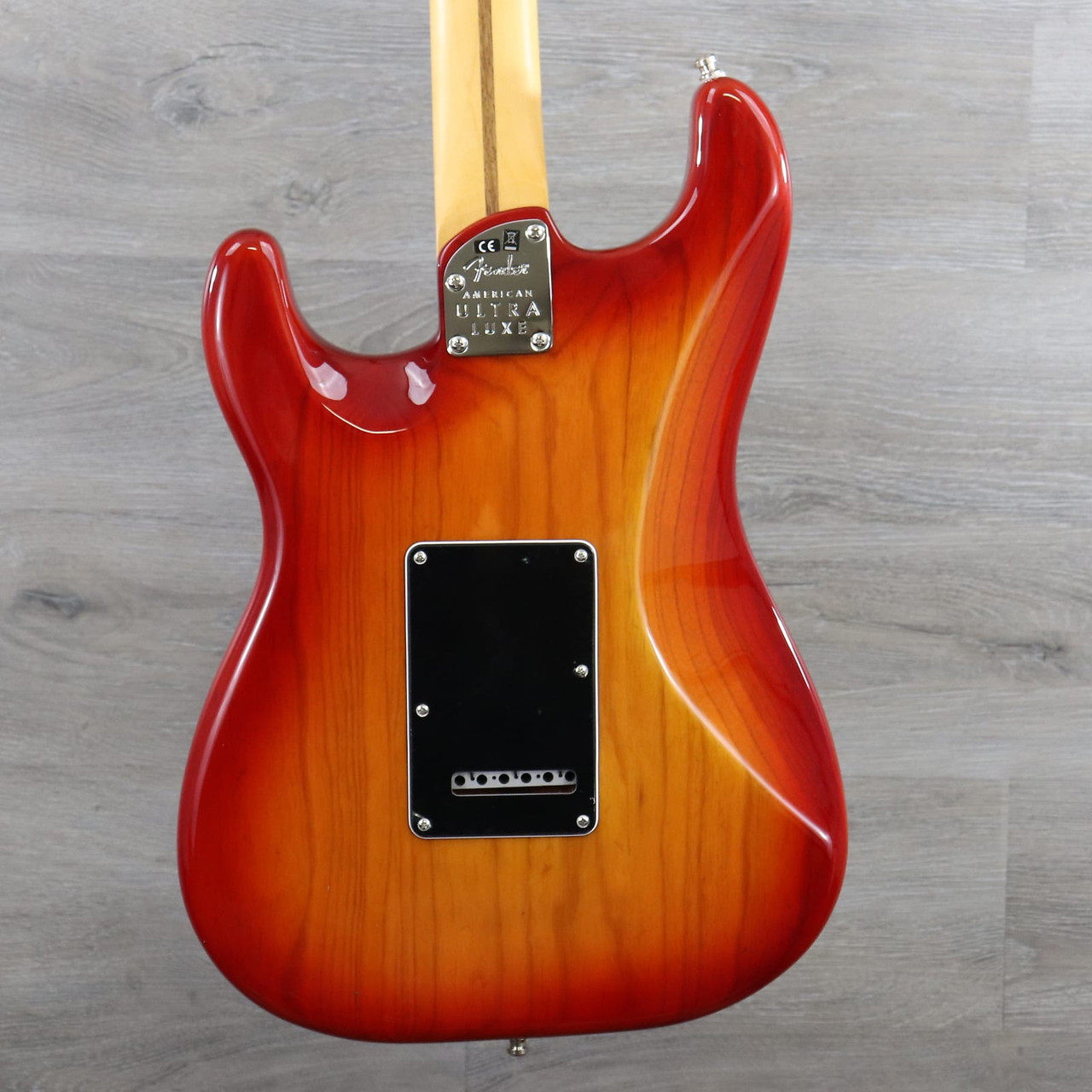 【美品】Fender American Ultra Stratocaster Fender American Ultra Luxe Stratocaster (USA, MN) - plasma