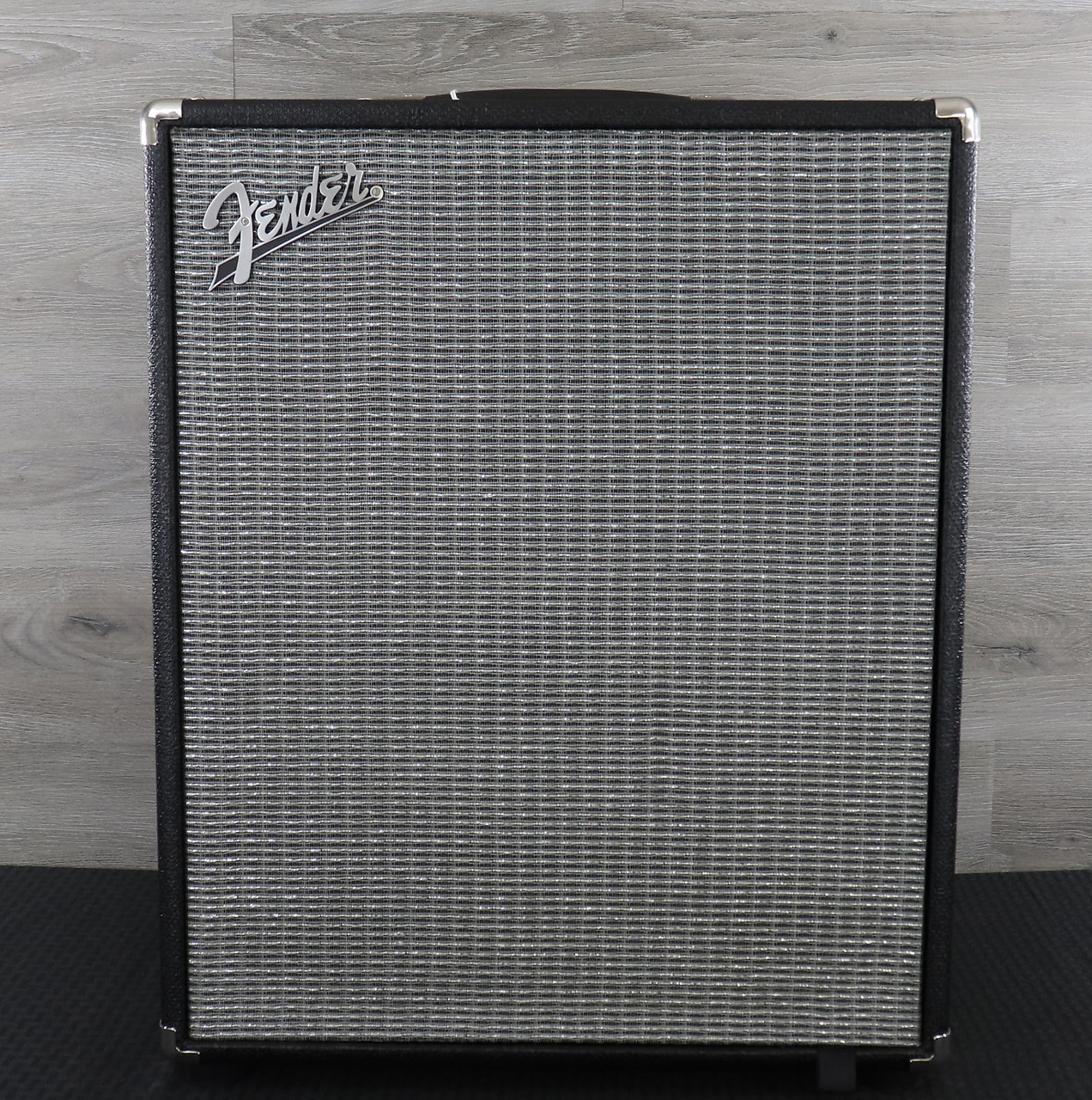 Fender Rumble 200 V3 200-Watt 1x15