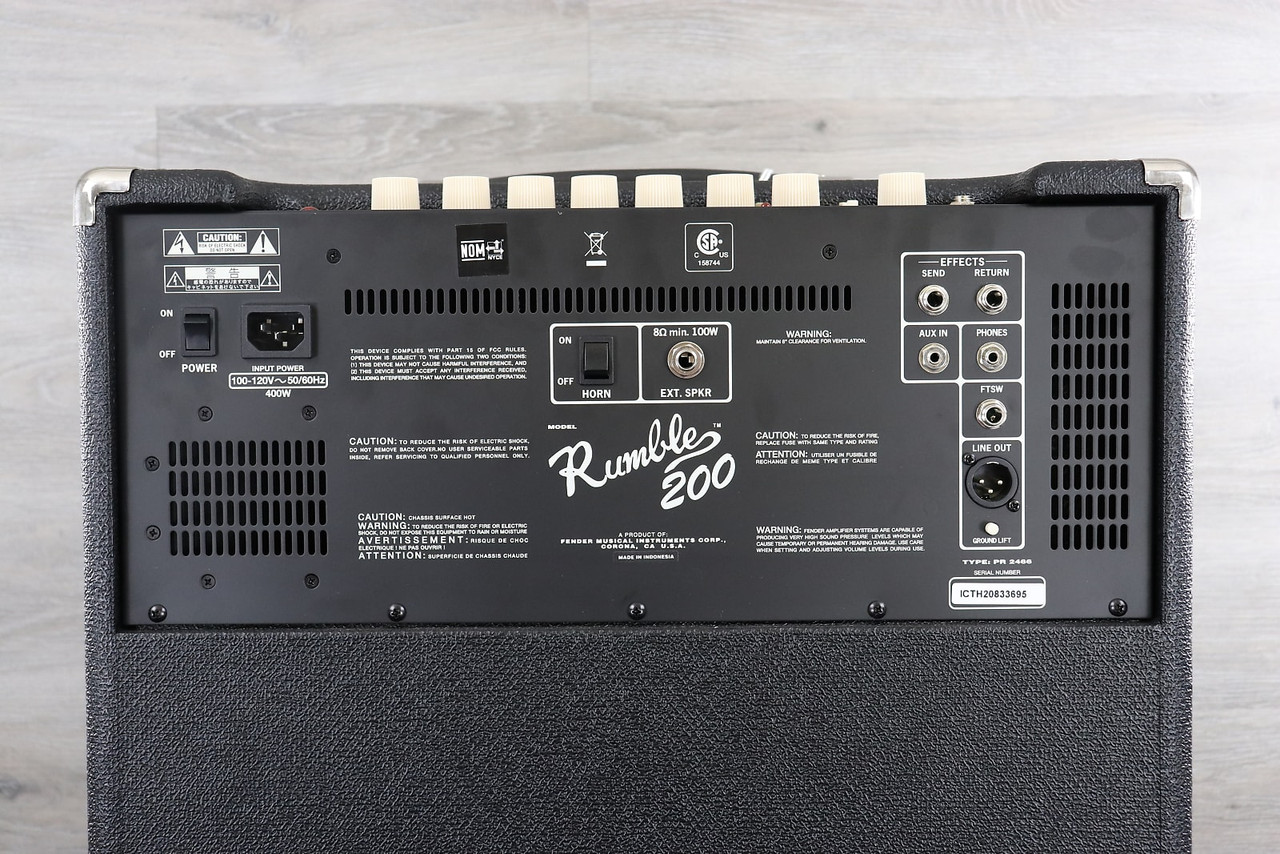 Fender Rumble 200 V3 200-Watt 1x15