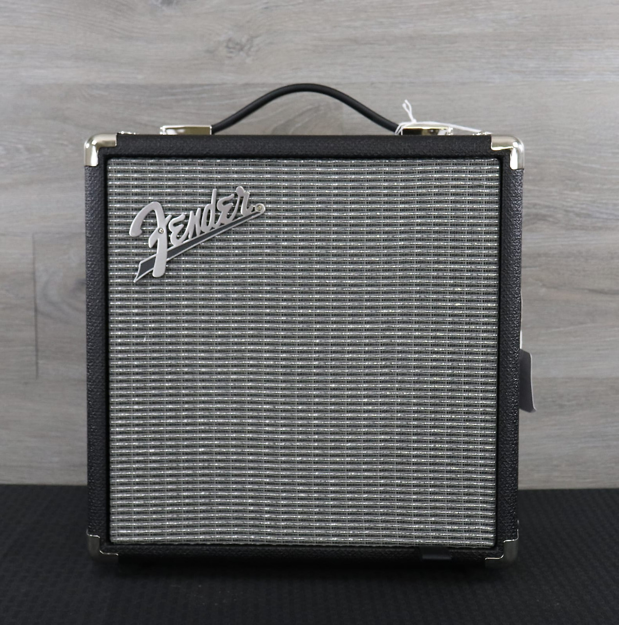 Fender Rumble 15 V3 15-Watt 1x8