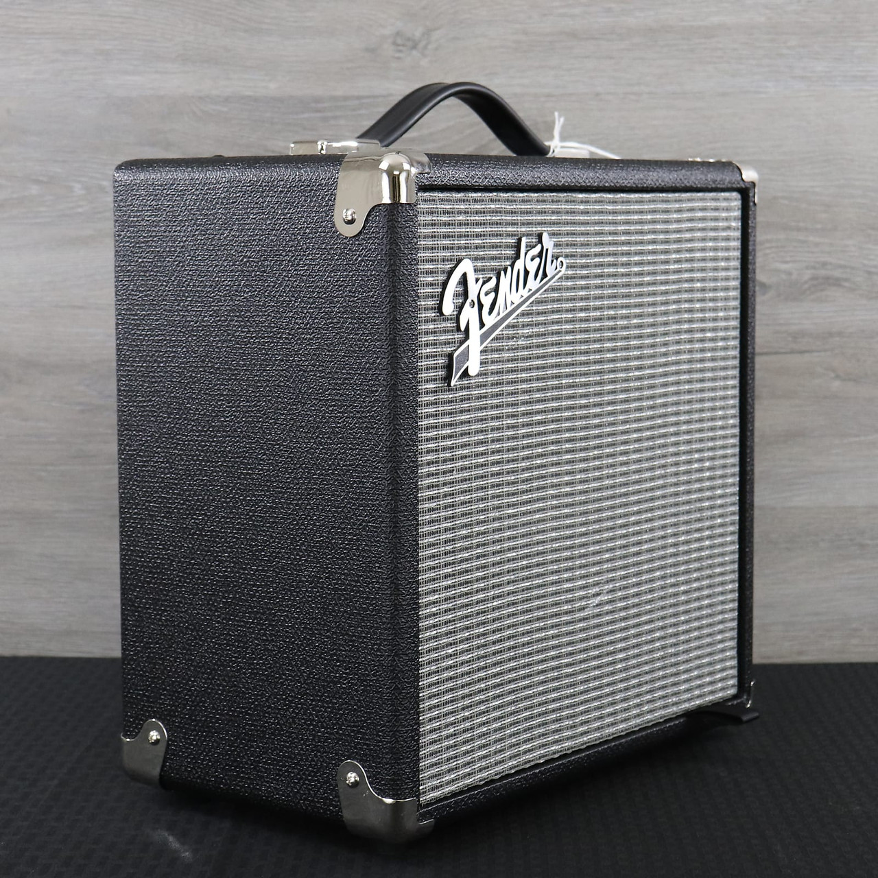 Fender Rumble 15 V3 15-Watt 1x8