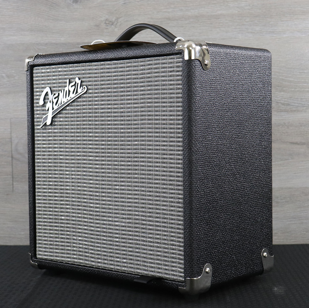 FENDER ベースアンプ RUMBLE 15 Fender Rumble 15 1x8 15W Bass Combo Amp | Guitar Center