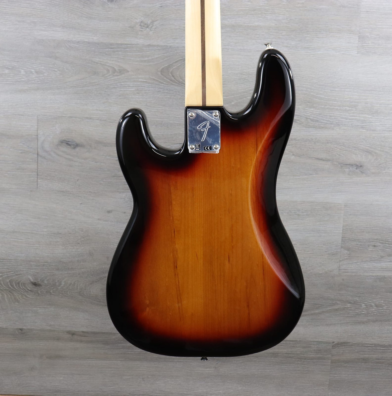 Fender Player Precision Bass with Pau Ferro Fretboard 3 Color