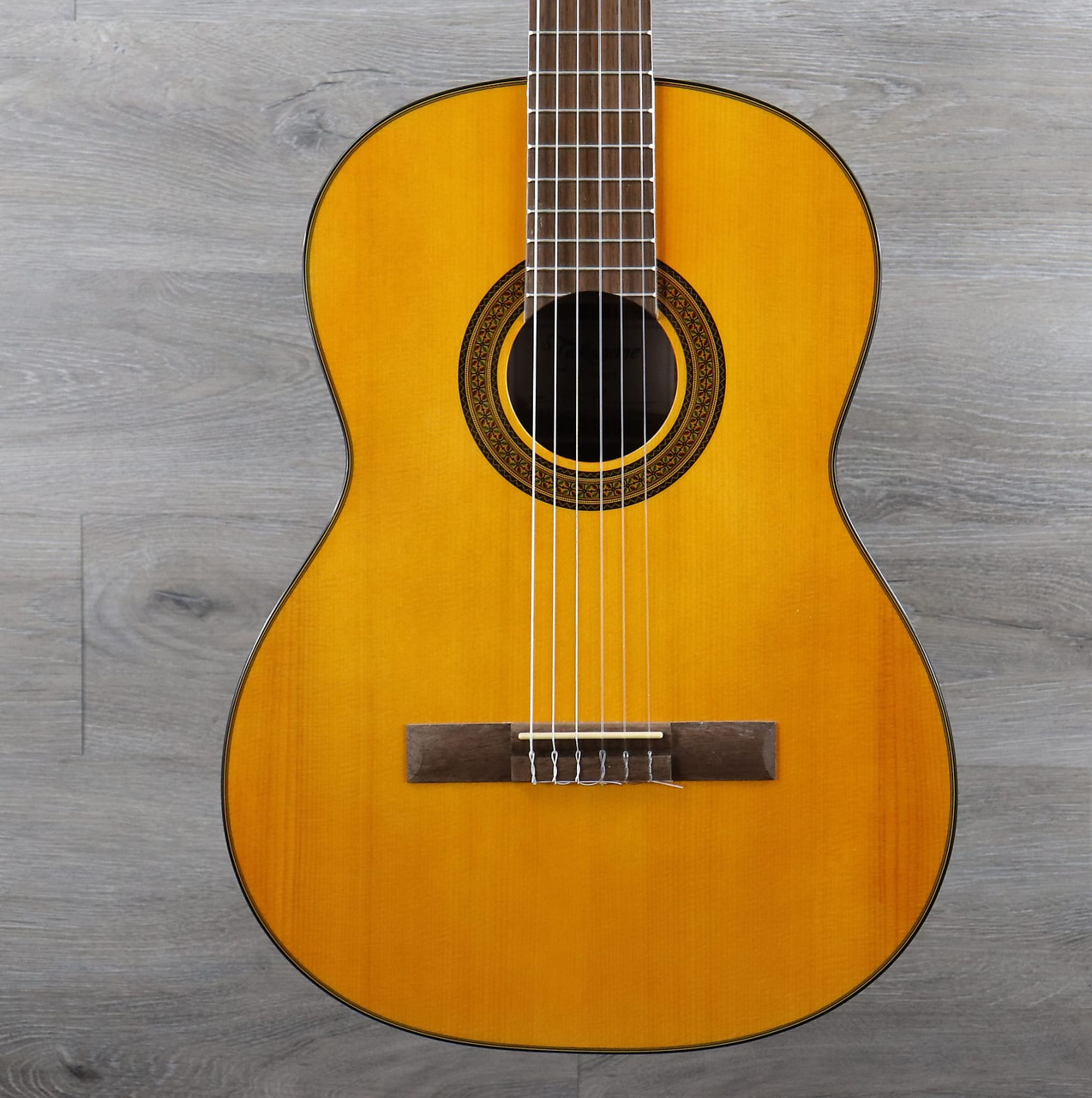 yamaha cg101a classical guitar