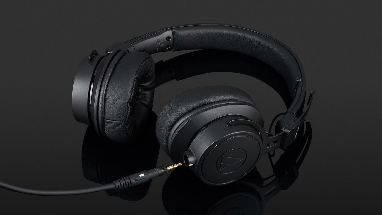 audio−technica ATH-M60X BLACK Amazon.com: Audio-Technica Headphones, Adjustable (ATH-M60X