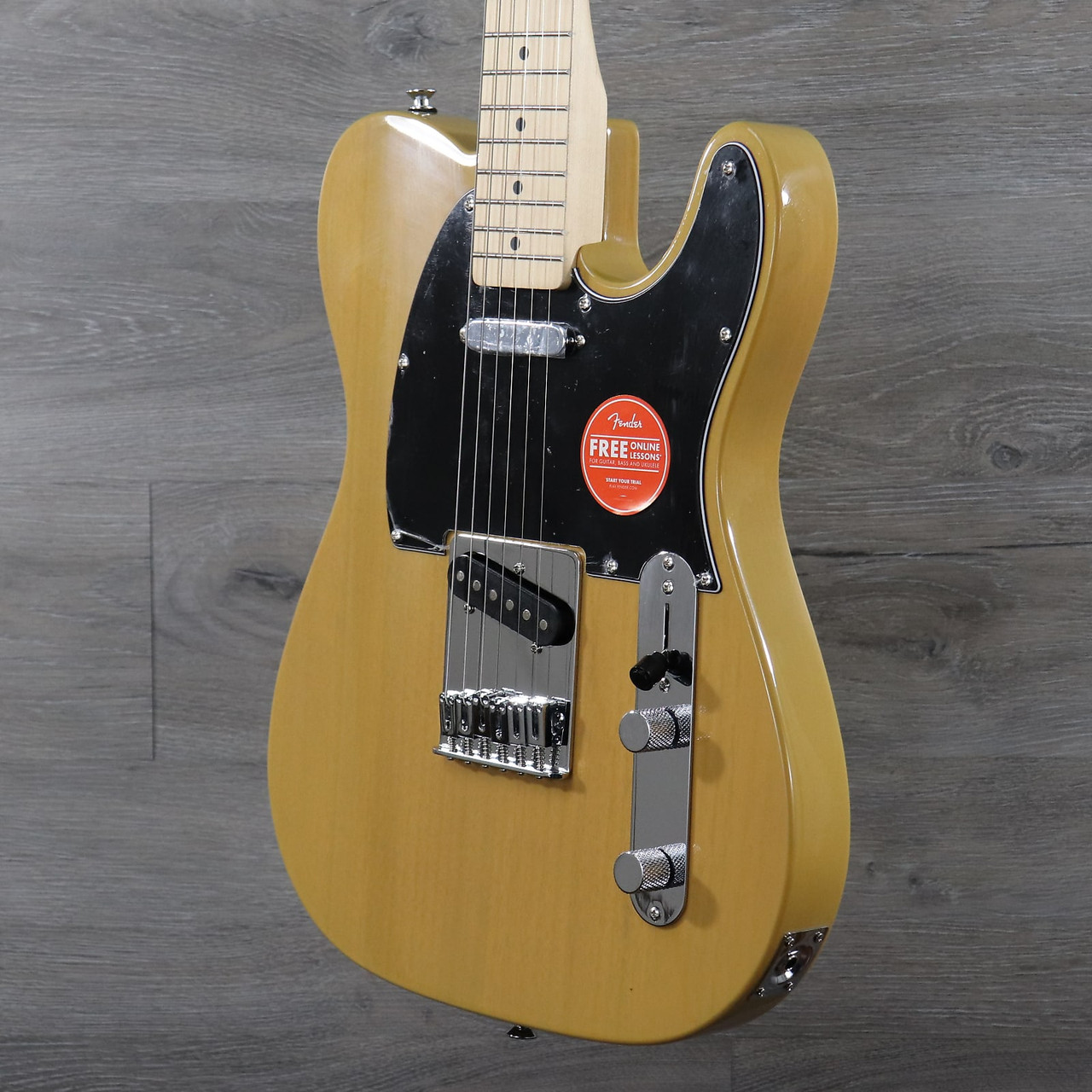 SQUIER Affinity Tele イエロー ストラップ、スタンド付き Squier Affinity Series Telecaster Sound Variations That