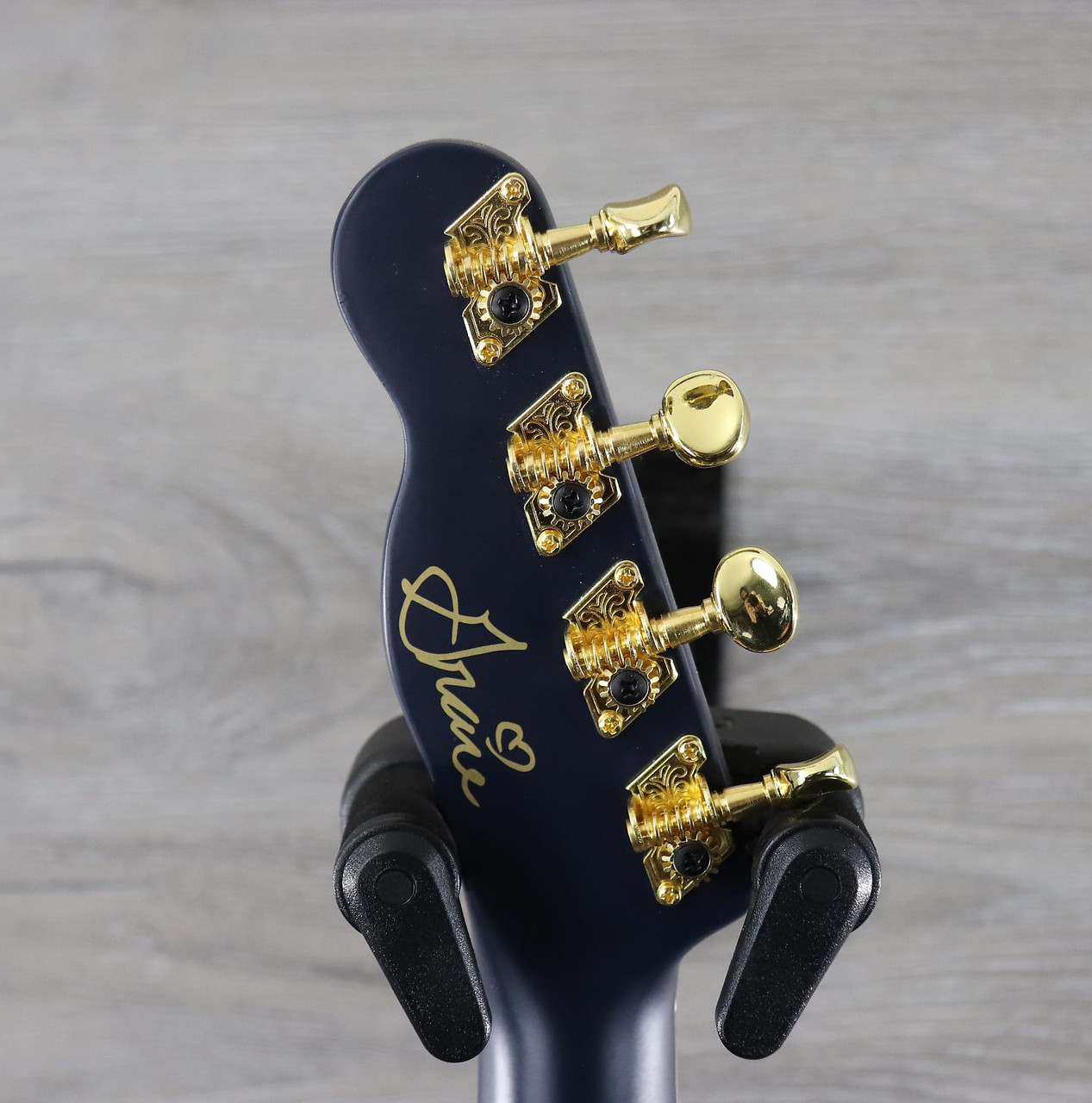 Fender Grace VanderWaal Moonlight Soprano Ukulele Navy Blue - K&S