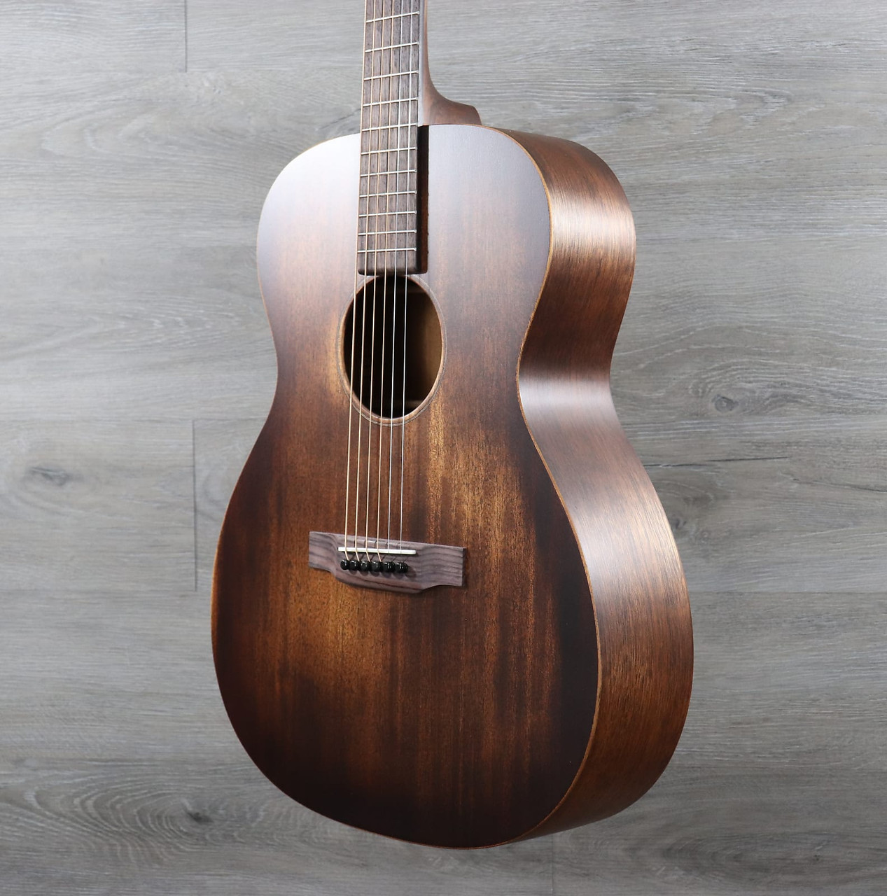 Martin 000-15M StreetMaster Mahogany Burst - K&S Music Center LLC