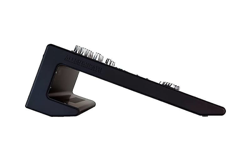 Allen & Heath QU-16C Chrome Edition 16-Channel Digital Mixer Black