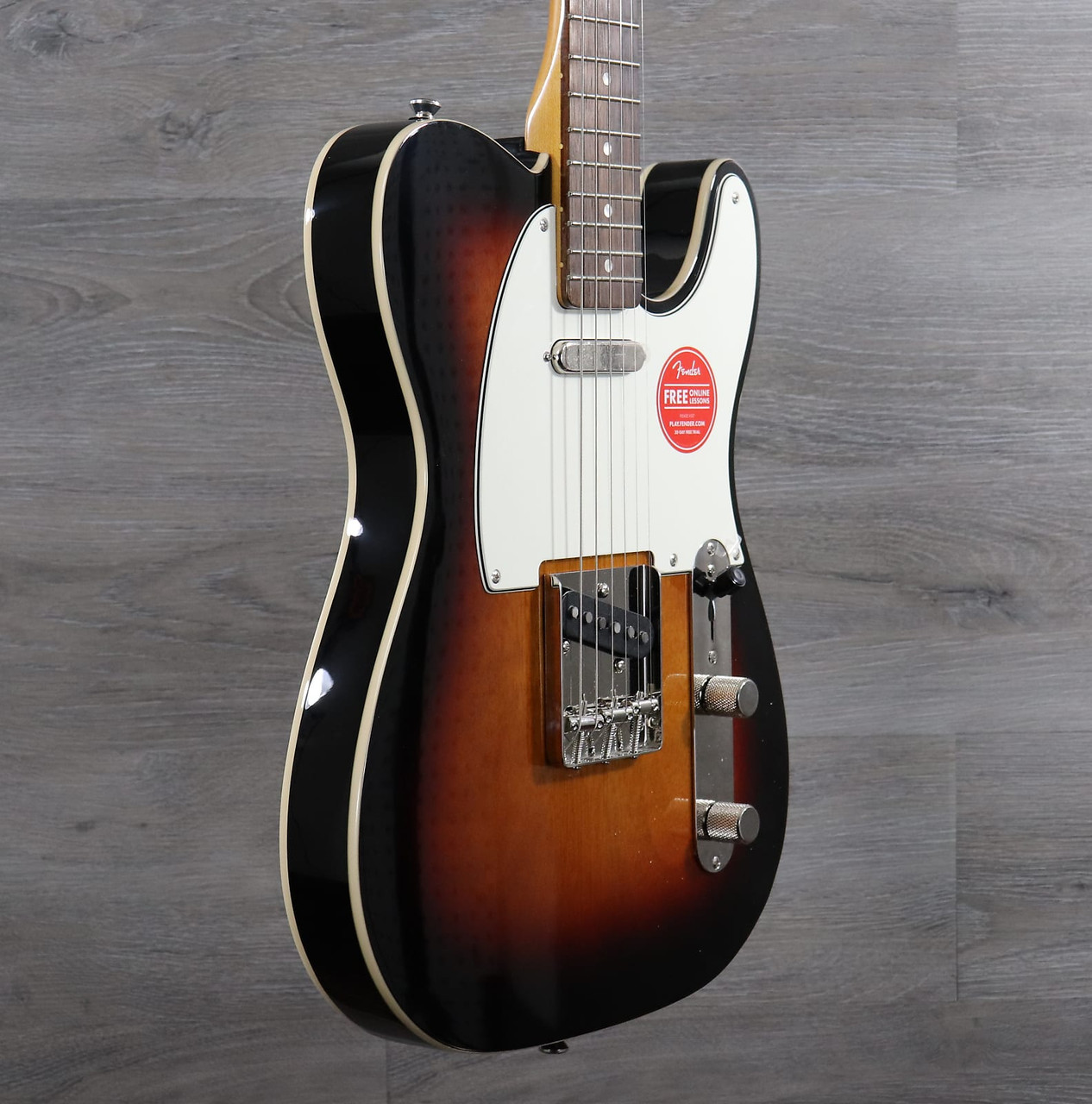 Guitare Squier Classic Vibe 60s Custom Telecaster - Finition 3 Color Sunburst - Micros Alnico - Manche Forme C - Vintage