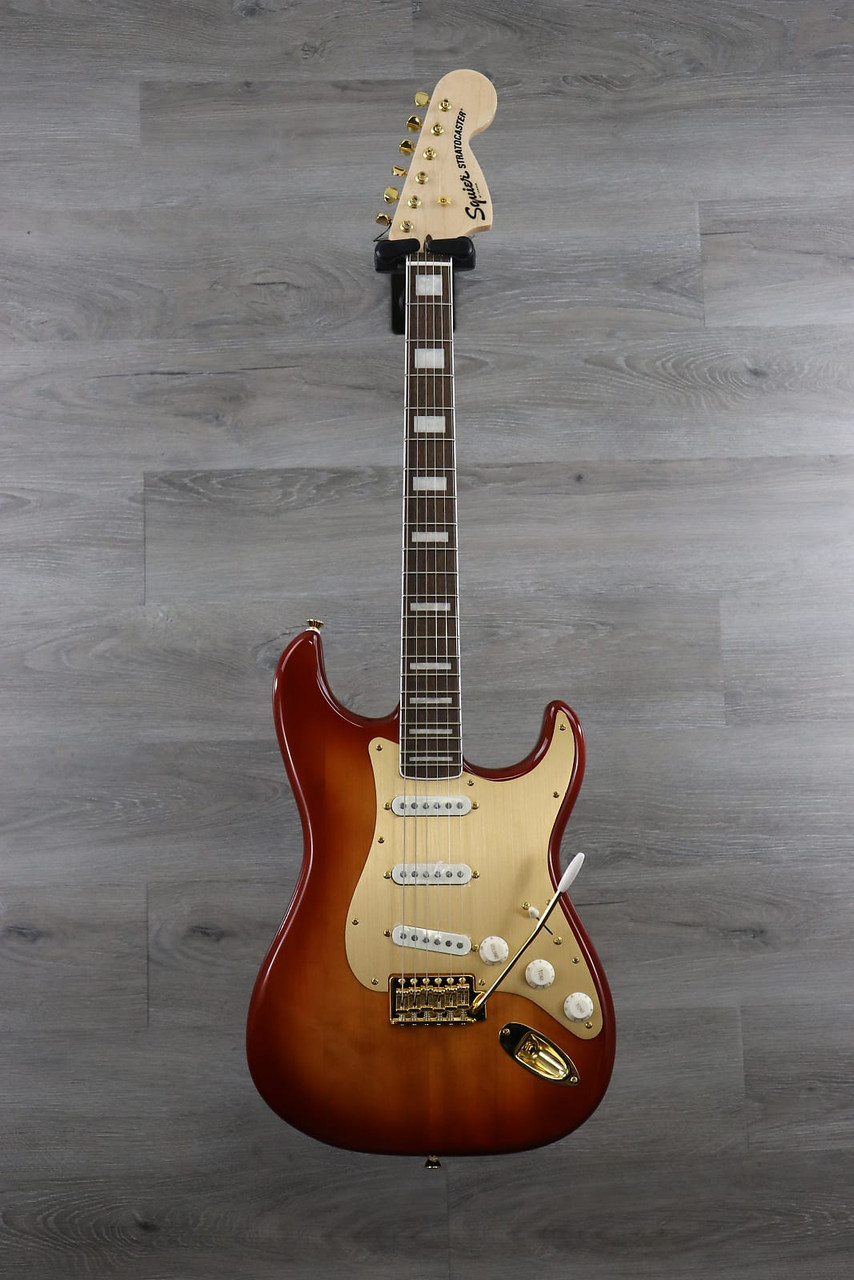 Squier Stratocaster サンバースト Squier 40th Anniversary Gold Edition Stratocaster Sienna