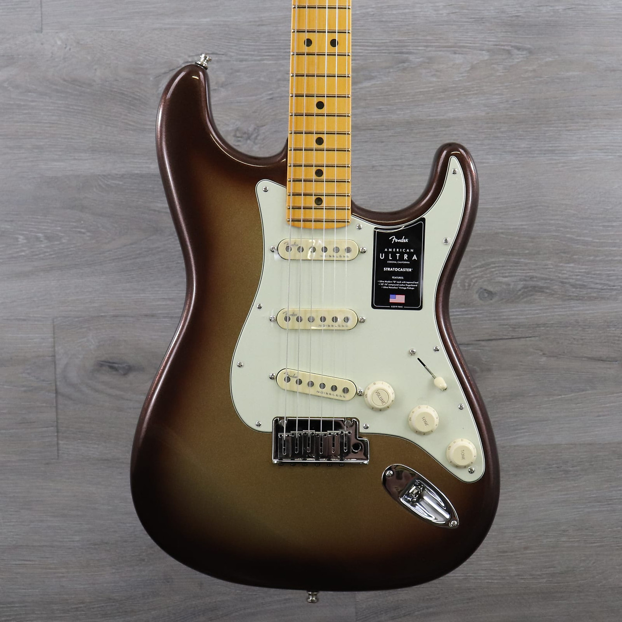 Fender American Ultra Stratocaster with Maple Fretboard Mocha Burst