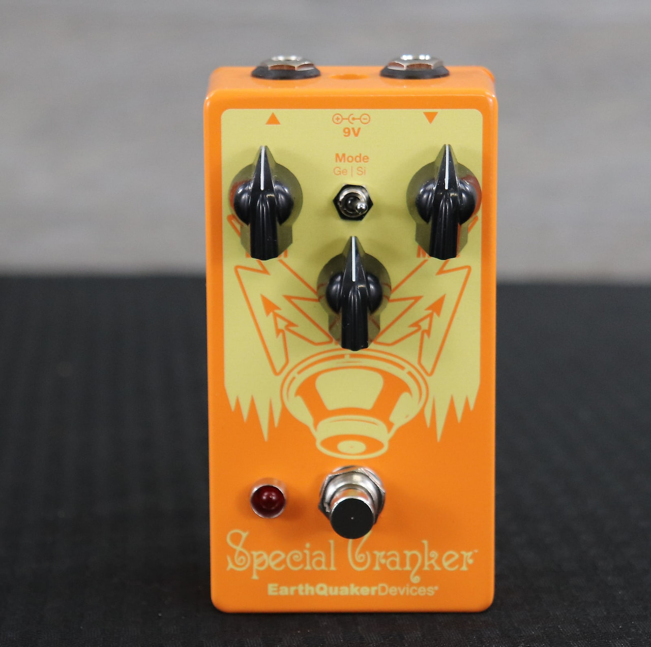 EarthQuaker Devices Special Cranker Overdrive Orange