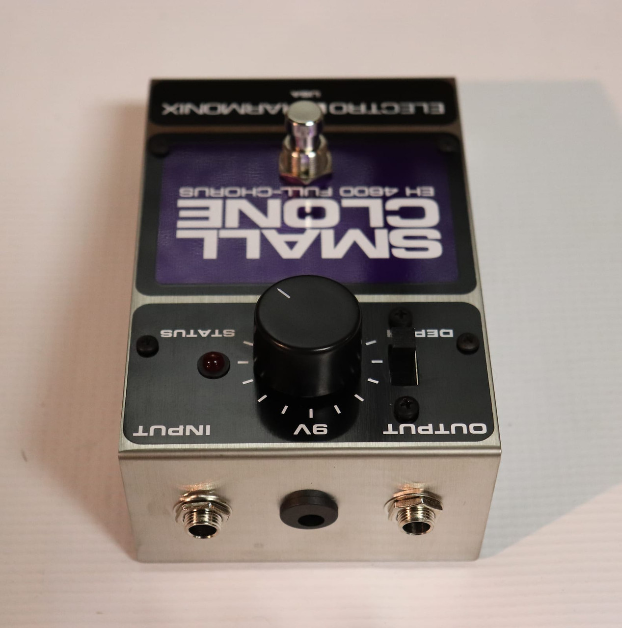 Electro-Harmonix Small Clone Full Chorus Purple / Black