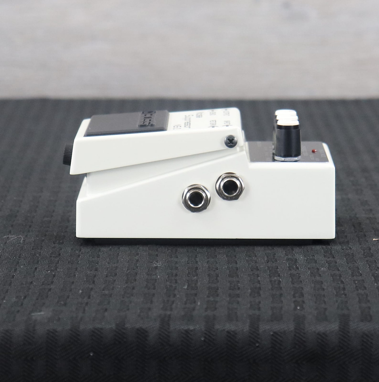 Boss NS-2 Noise Suppressor (Silver Label) White - K&S Music