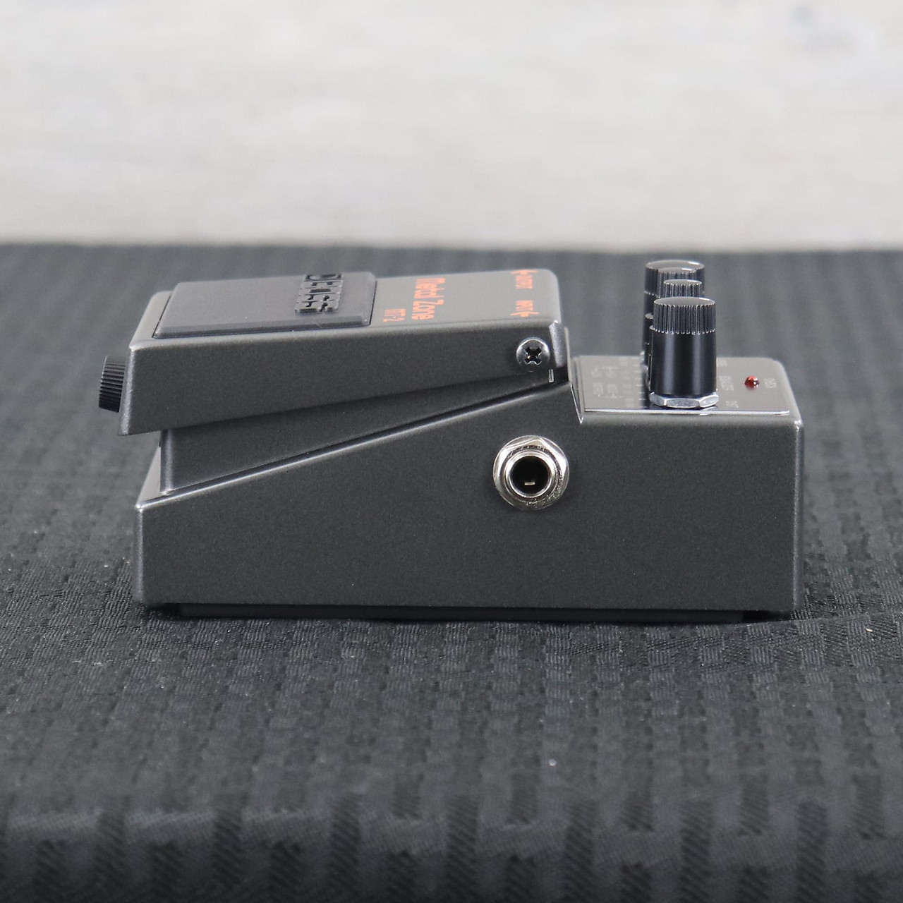 Boss MT-2 Metal Zone (Silver Label) Black - K&S Music Center LLC