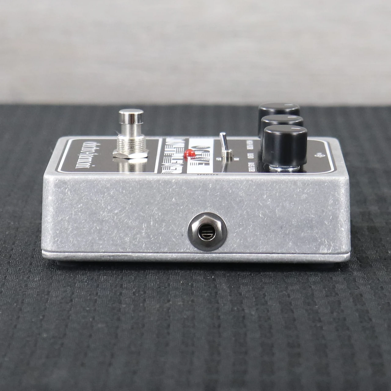 Electro-Harmonix Octave Multiplexer Analog Sub-Octave Generator
