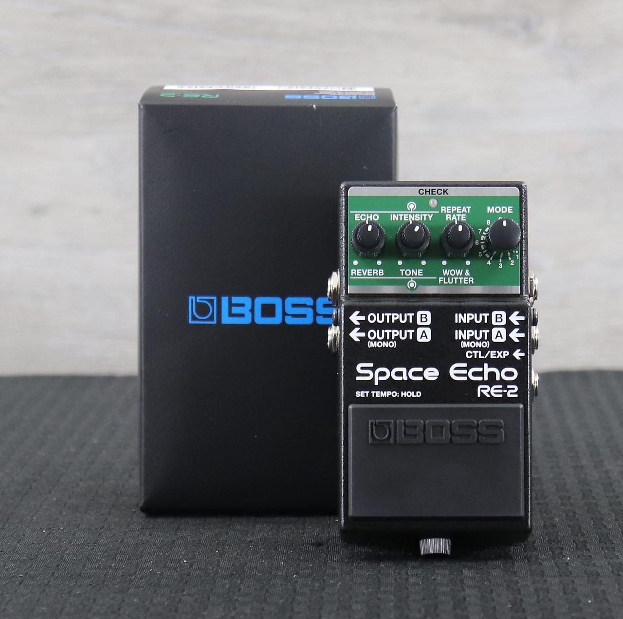 Boss RE-2 Space Echo Black / Green - K&S Music Center LLC