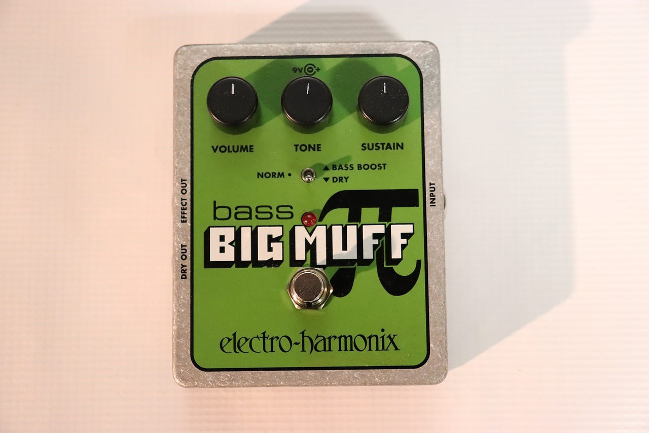 Electro-Harmonix Bass Big Muff Pi Distortion / Sustainer Green