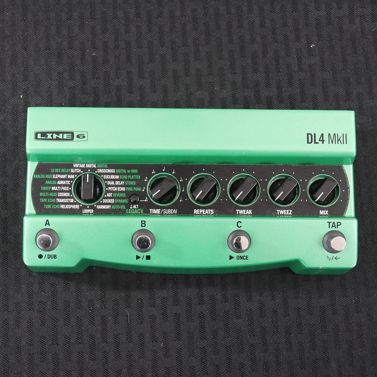 Line 6 DL4 MkII Green / Black - K&S Music Center LLC
