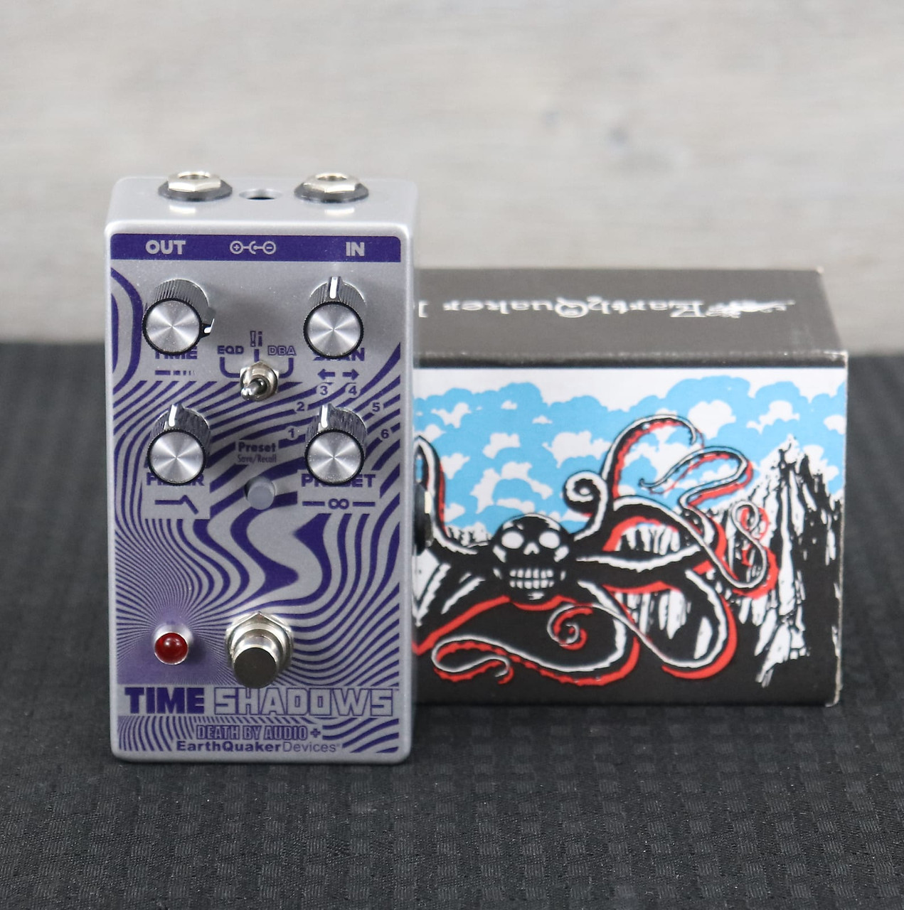 〇 DBA + EQD Time Shadows V2 Time Shadows Subharmonic Multi-Delay Resonator — EarthQuaker