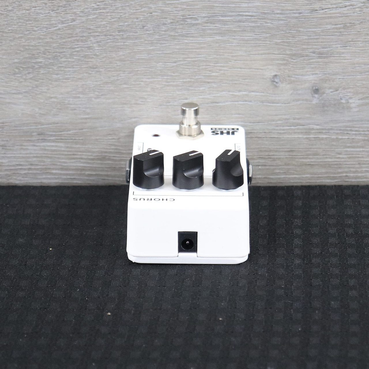 JHS 3 Series Chorus White - K&S Music Center LLC