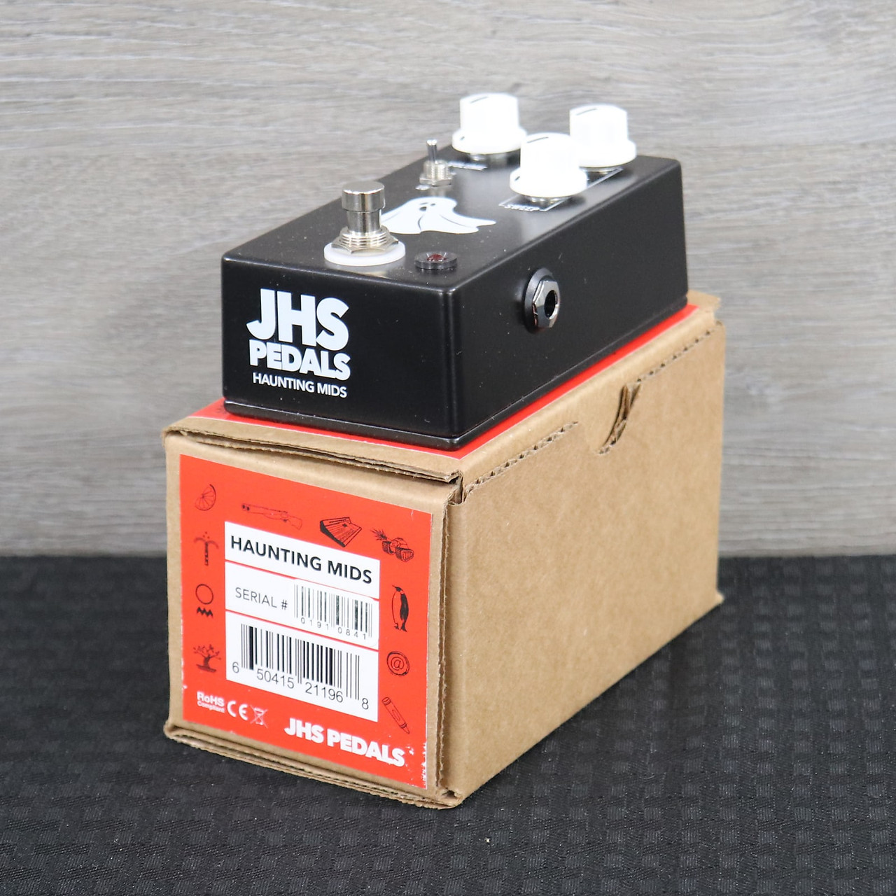 ギター JHS Haunting Mids JHS Haunting Mids Preamp/EQ Pedal at Moore Guitars