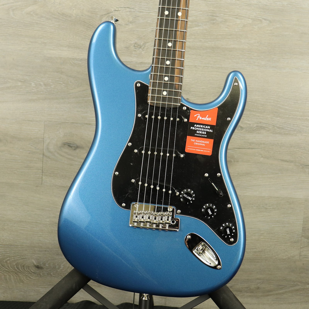 fender limited edition american professional stratocaster lake placid blue