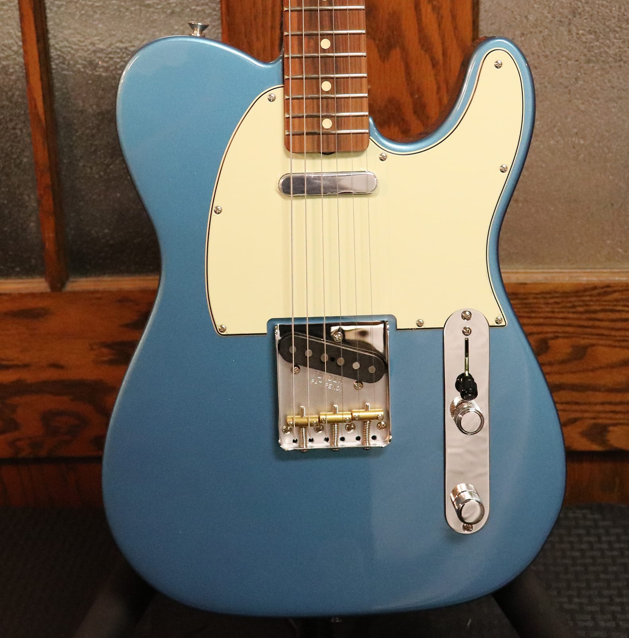 ギター Fender Vintera '60s Telecaster Modified Used Fender Vintera 60s Telecaster Modified Pau Ferro