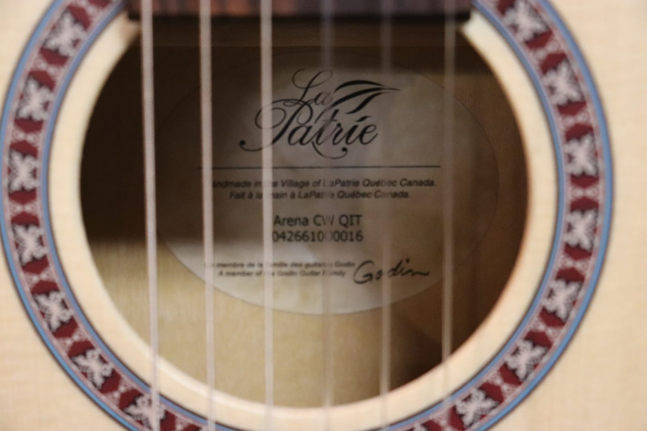 La Patrie Arena CW QIT Cutaway Classical with Electronics Natural