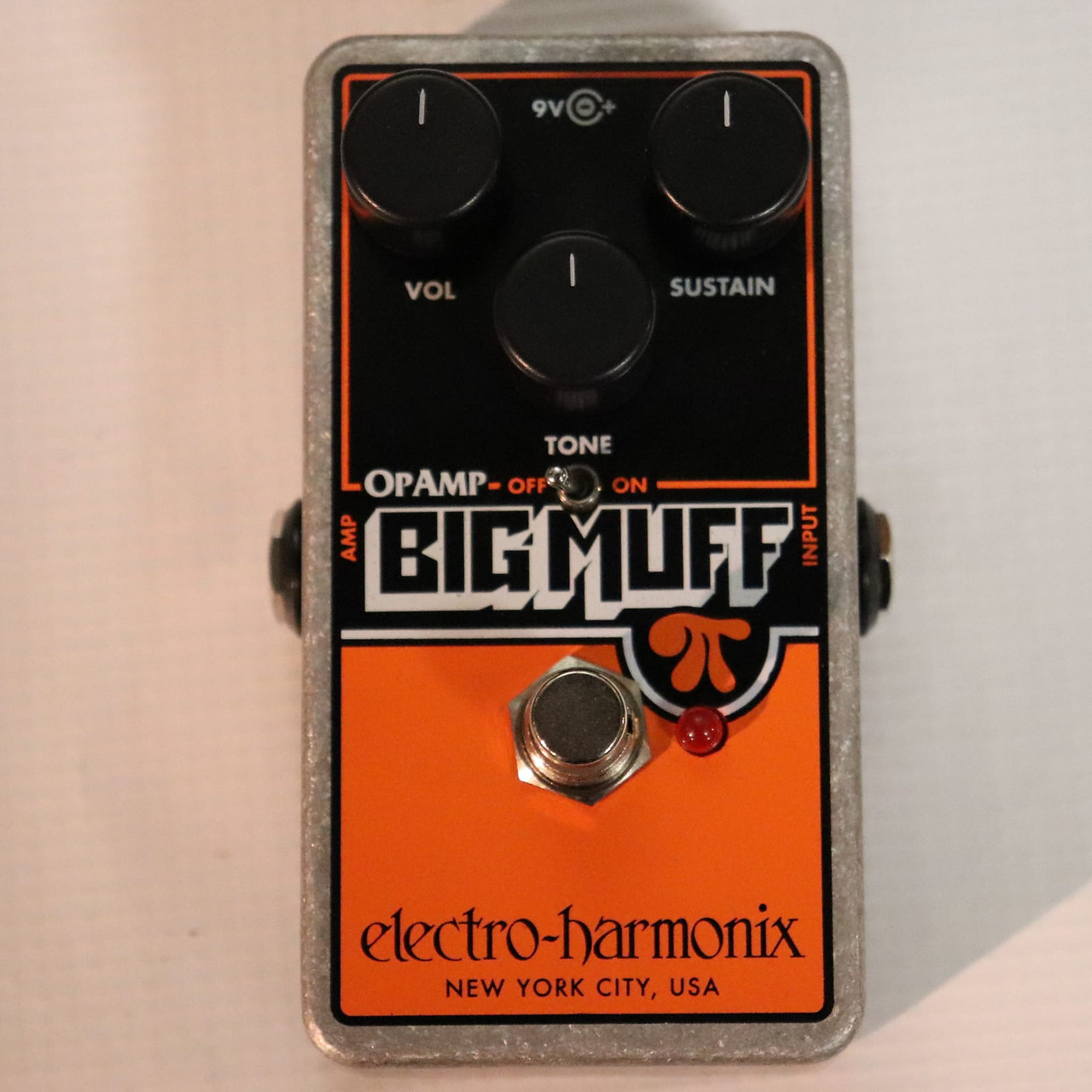 Electro-Harmonix Op Amp Big Muff Pi Reissue Black / Orange