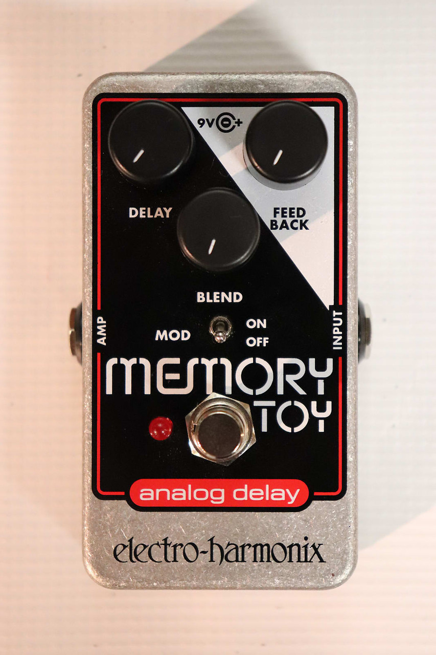 Electro-Harmonix Memory Toy Analog Echo / Chorus Black / White