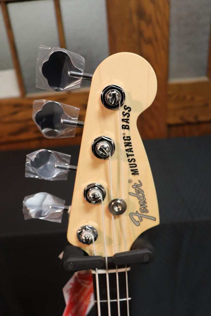 Fender American Performer Mustang Bass Aubergine - K&S Music