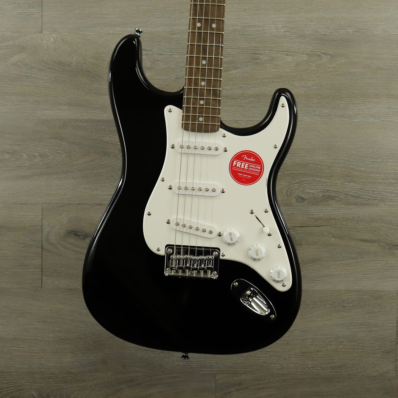 Squier Bullet Stratocaster HT with Indian Laurel Fretboard Black