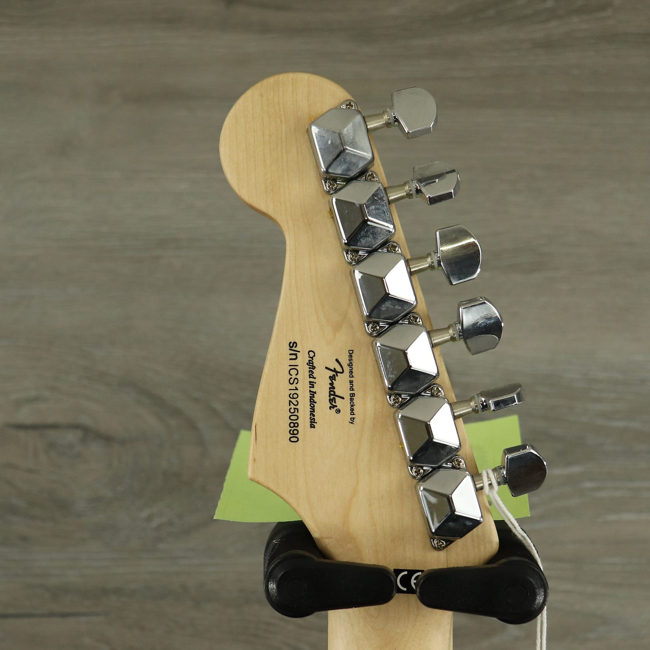 Squier Bullet Strat HT with Indian Laurel Fretboard Tropical