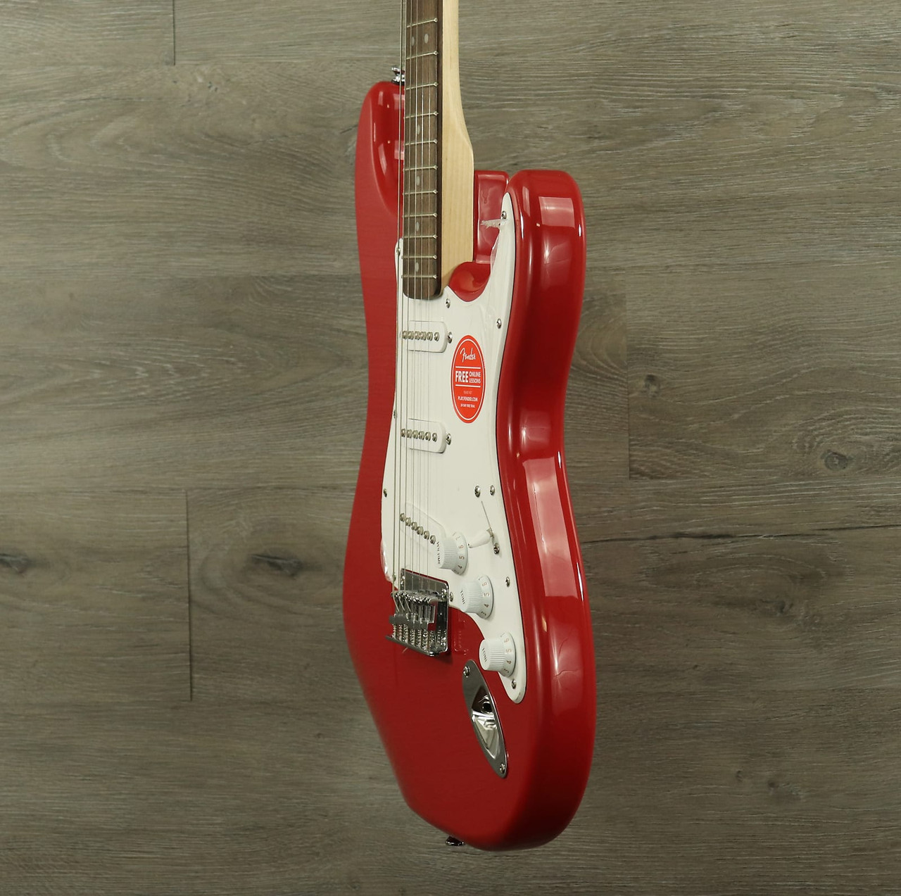 Squier Bullet Strat HT with Indian Laurel Fretboard Fiesta Red