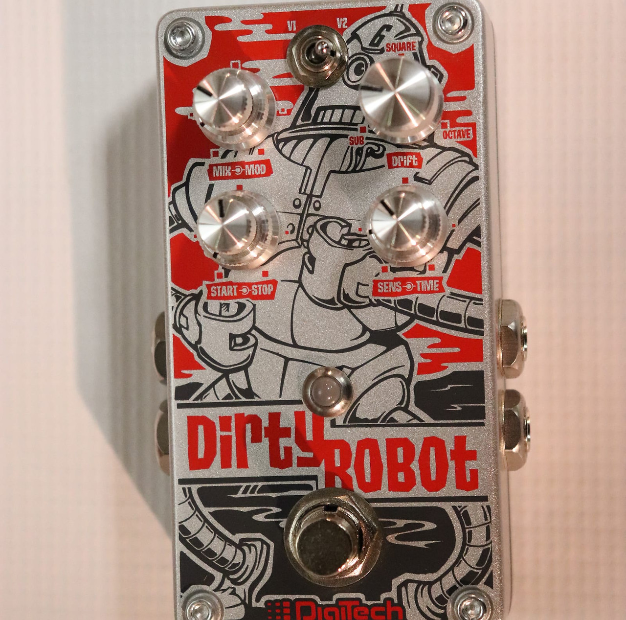 DigiTech Dirty Robot Synth Pedal Graphic