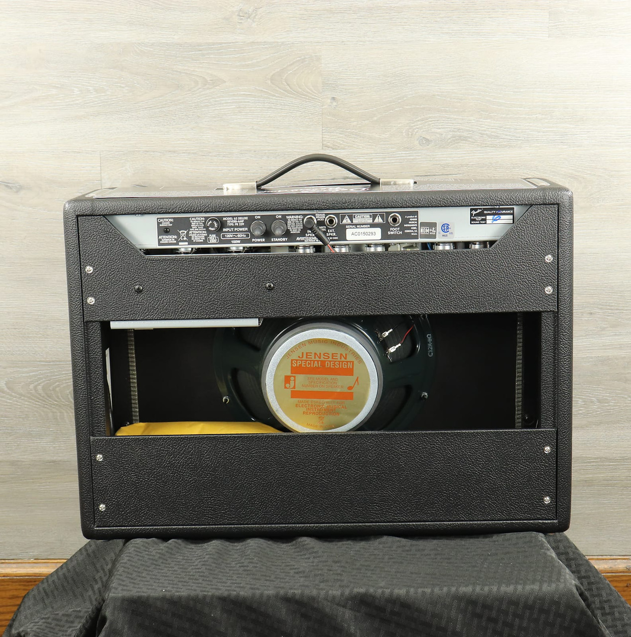 65 Deluxe Reverb - Black Ampli guitare électrique combo Fender