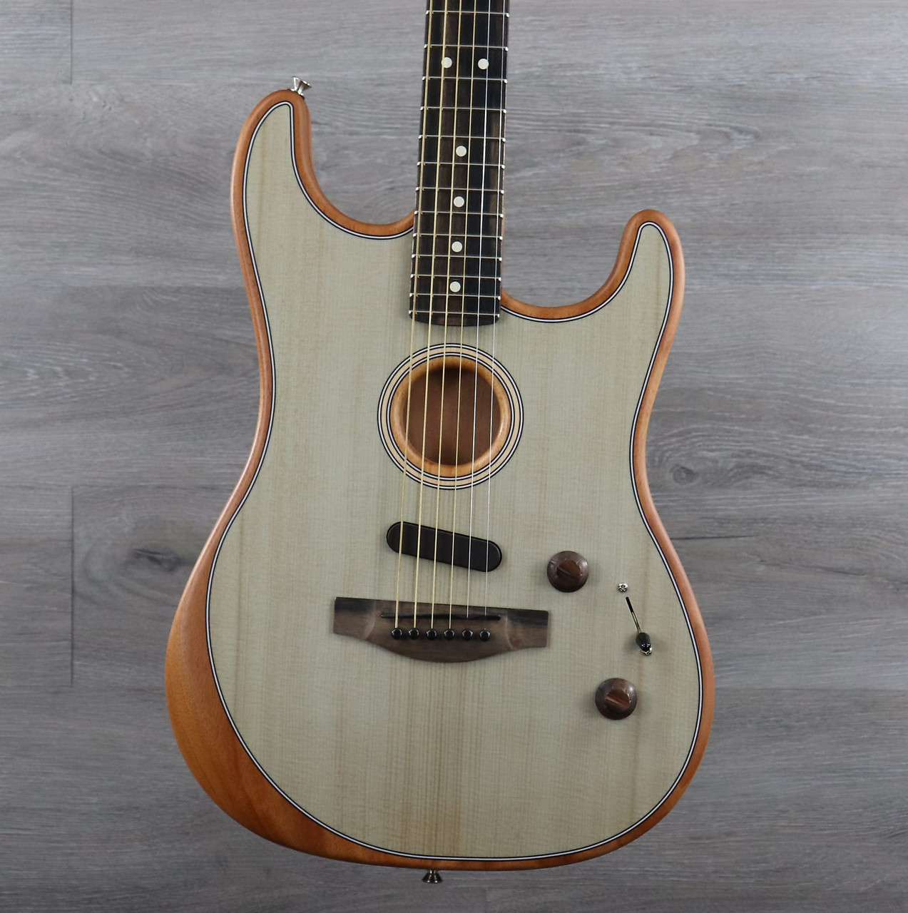 Left handed acoustasonic stratocaster Clearance