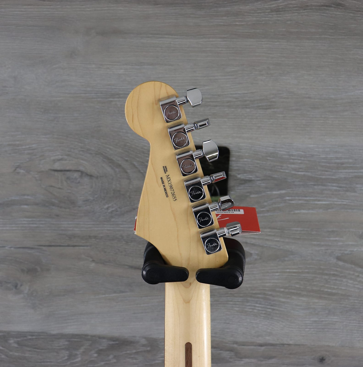 Fender Player Stratocaster Plus Top with Pau Ferro Fretboard