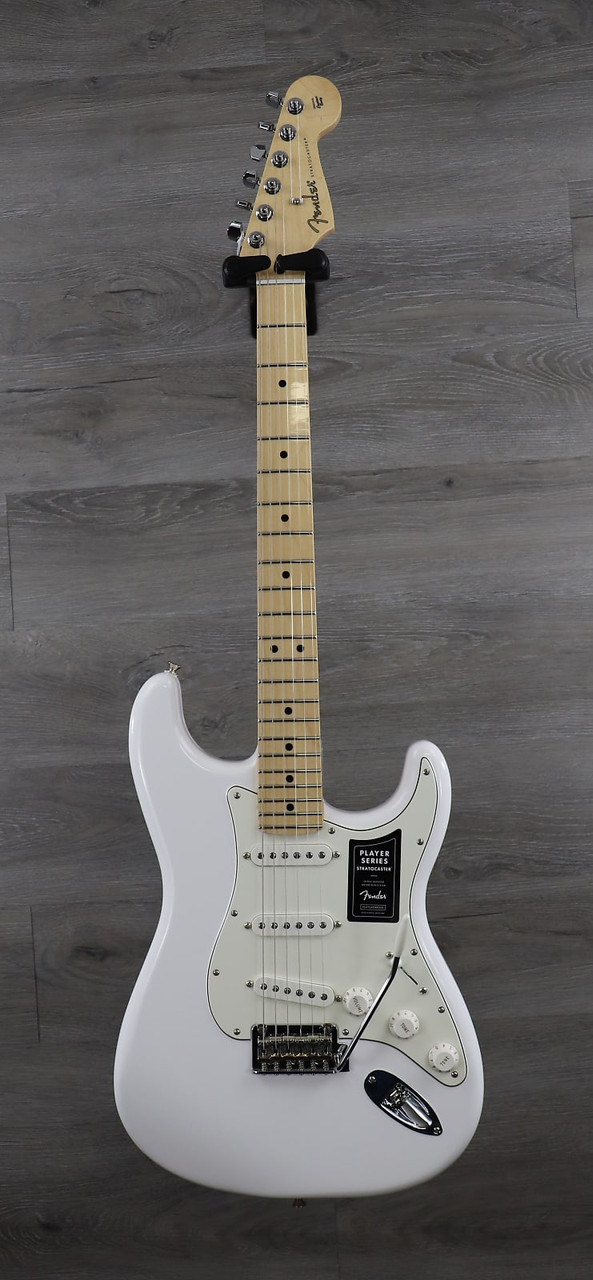 Fender Player Stratocaster with Maple Fretboard Polar White