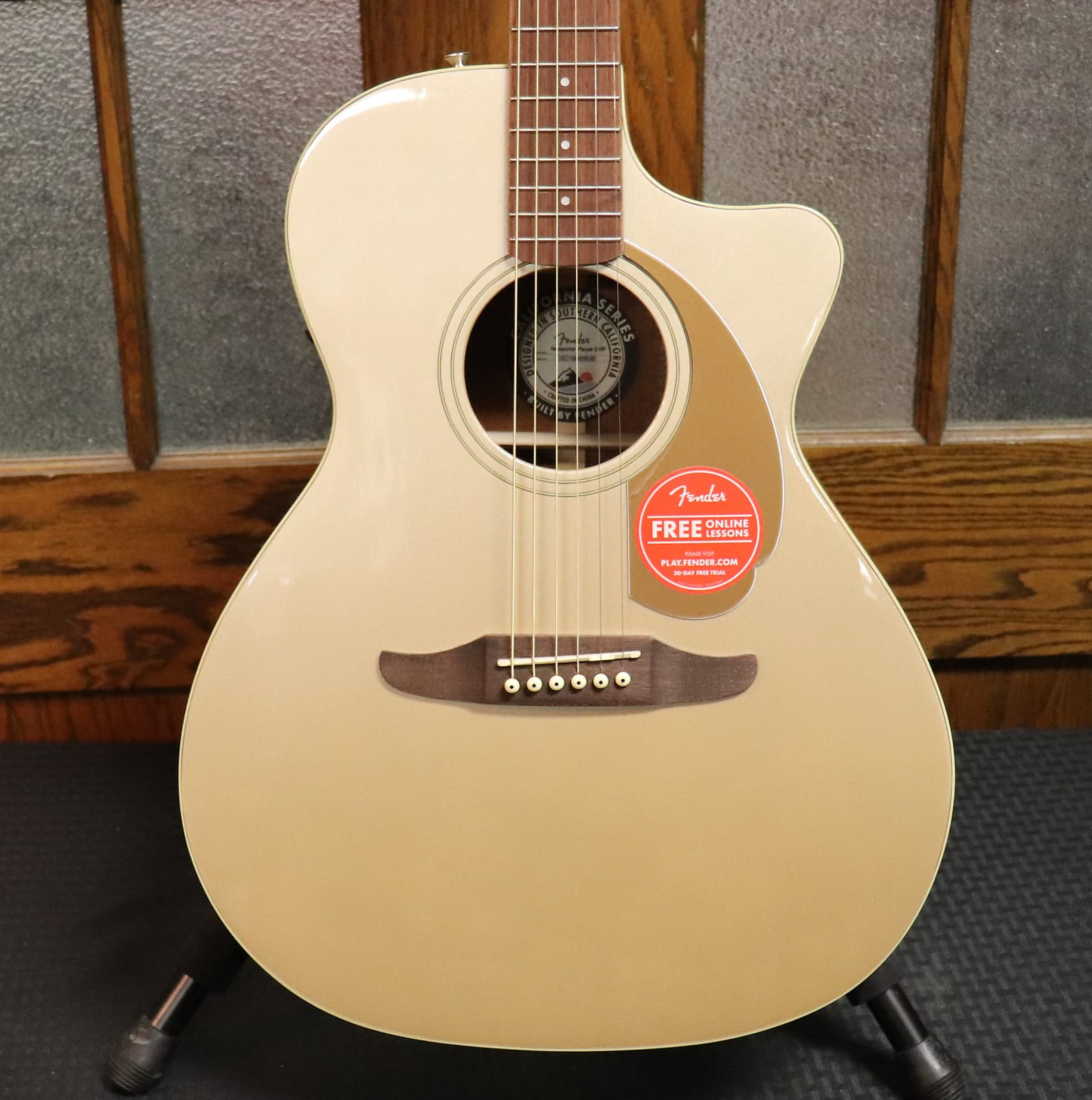 Fender California Series Newporter Player AcousticElectric Champagne