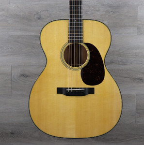 Martin Standard Series 000-18 Natural Martin Standard Series 000-18 Natural