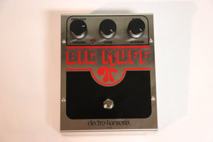 Electro-Harmonix Big Muff Pi Distortion / Sustainer Silver / Black / Red