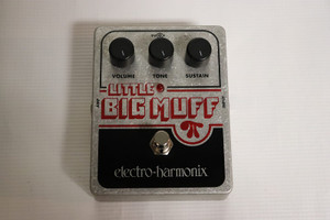 Electro-Harmonix Little Big Muff Pi Distortion / Sustainer Gray / Black / Red