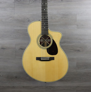 Martin Standard Series SC-28E Natural Martin Standard Series SC-28E Natural