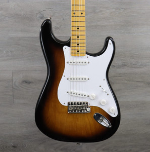 Fender 70th Anniversary American Vintage II 1954 Stratocaster 2-Color Sunburst Fender 70th Anniversary American Vintage II 1954 Stratocaster 2-Color Sunburst